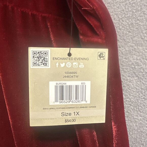 NWT John Mark Velvet Sleeveless Tank Top Plus Size 1X Red Holiday Christmas - Picture 4 of 7